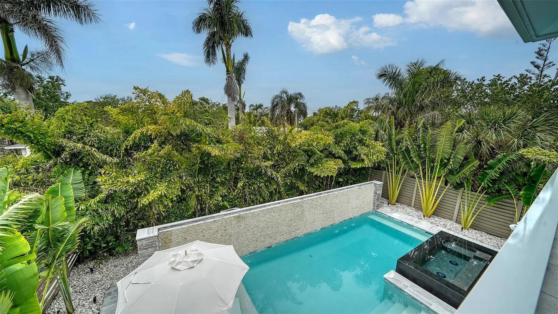 5930 Briarwood Avenue Sarasota FL 34231