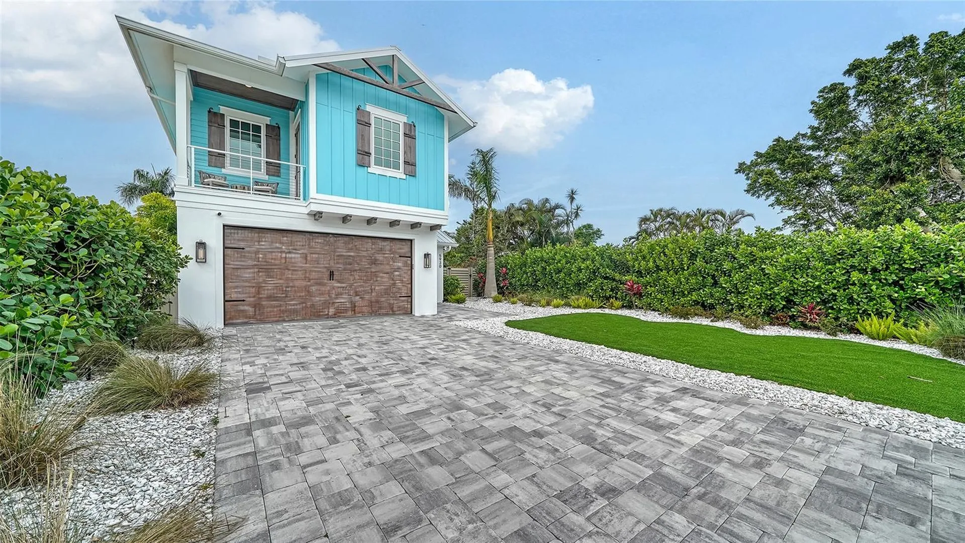 5930 Briarwood Avenue Sarasota FL 34231