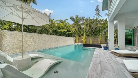 5930 Briarwood Avenue Sarasota FL 34231