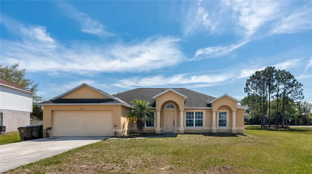 935 Gloucester Court Kissimmee FL 34758