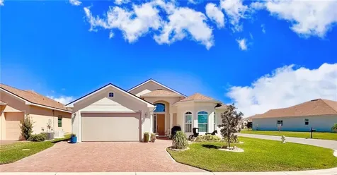 1402 Colonial Court Winter Haven FL 33884