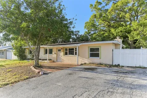 230 Davison Avenue NE St Petersburg FL 33703