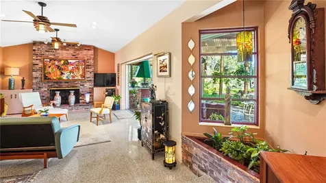5670 11th Street S St Petersburg FL 33705
