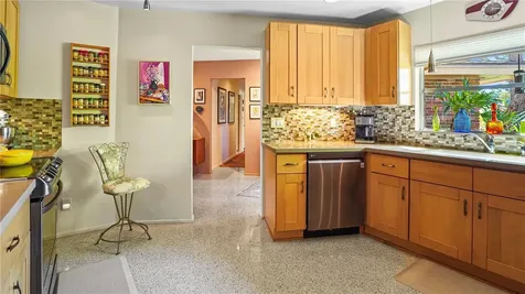 5670 11th Street S St Petersburg FL 33705
