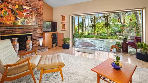 5670 11th Street S St Petersburg FL 33705