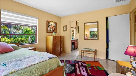 5670 11th Street S St Petersburg FL 33705