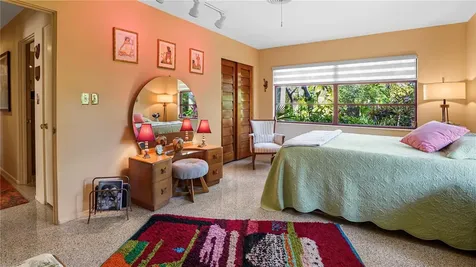 5670 11th Street S St Petersburg FL 33705