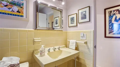5670 11th Street S St Petersburg FL 33705