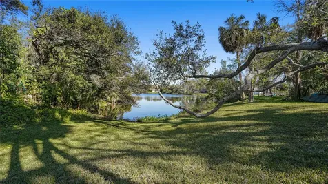 5670 11th Street S St Petersburg FL 33705