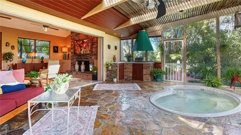 5670 11th Street S St Petersburg FL 33705