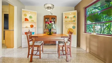 5670 11th Street S St Petersburg FL 33705