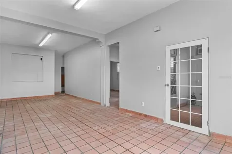 172 Calle Luis Barreras Cayey PR 00736