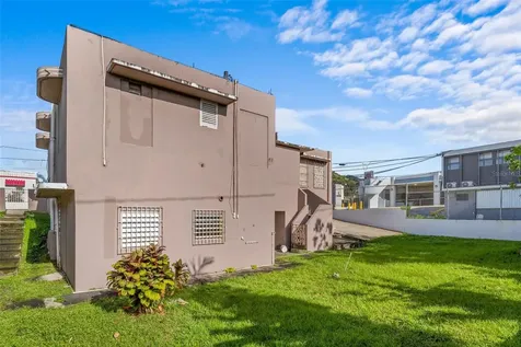 172 Calle Luis Barreras Cayey PR 00736