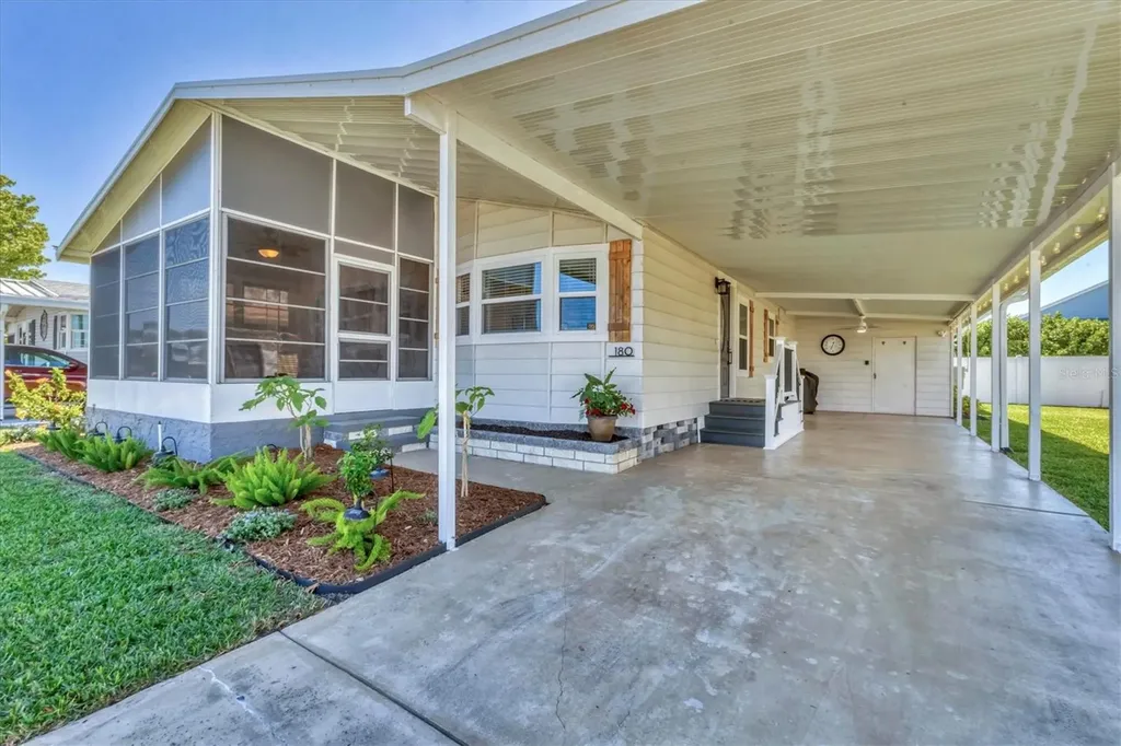 5707 45th Street E Bradenton FL 34203