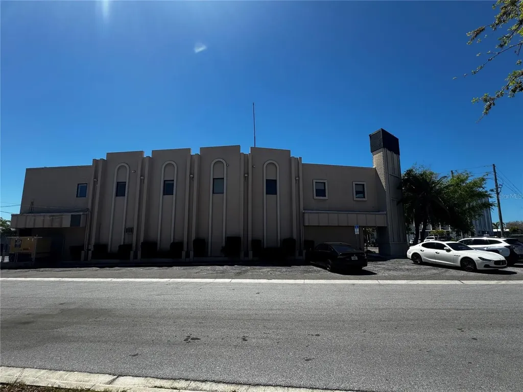 301 S Missouri Avenue Clearwater FL 33756