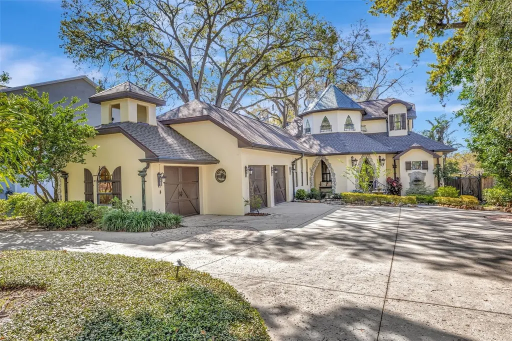 1108 W Charter Street Tampa FL 33602