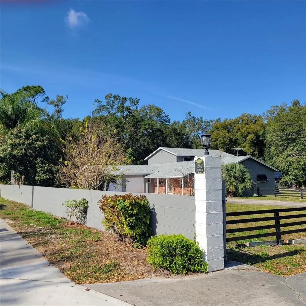 1661 Votaw Road Apopka FL 32703
