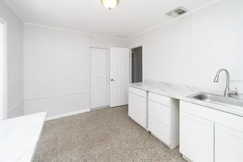 6712 W Clifton Street Tampa FL 33634