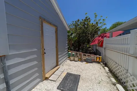6712 W Clifton Street Tampa FL 33634