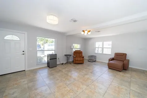 6712 W Clifton Street Tampa FL 33634