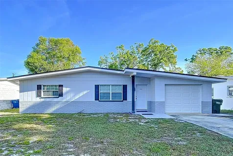 910 Lakeside Drive Largo FL 33778
