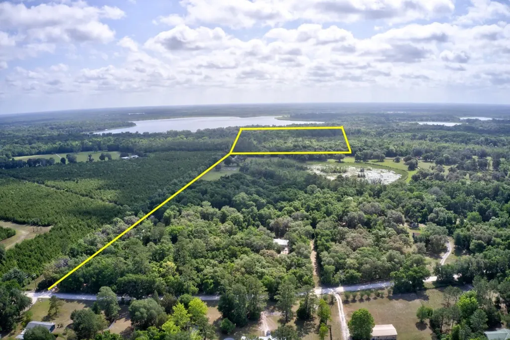 8903 SE 225th Drive Hawthorne FL 32640