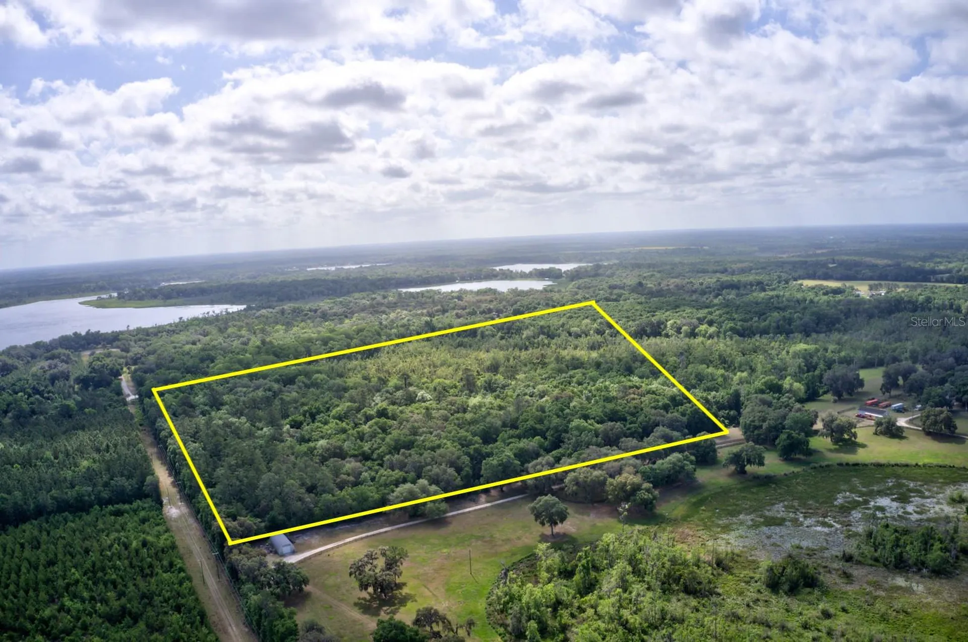 8903 SE 225th Drive Hawthorne FL 32640