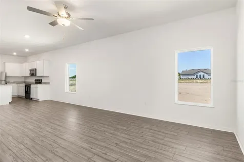 1802 White Elephant Loop Winter Haven FL 33884