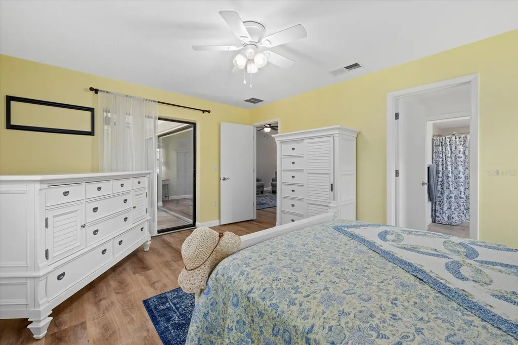 7205 Wood Creek Drive Sarasota FL 34231