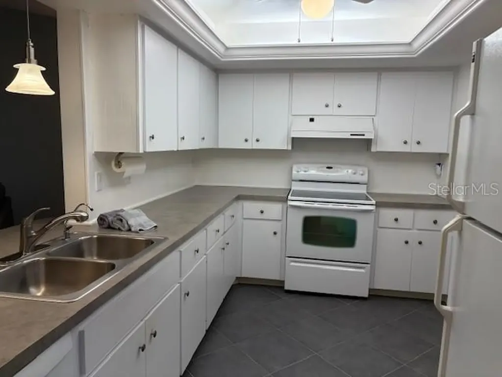 7205 Wood Creek Drive Sarasota FL 34231