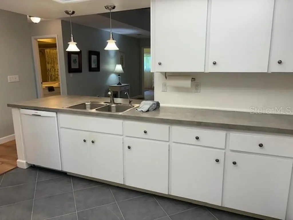 7205 Wood Creek Drive Sarasota FL 34231