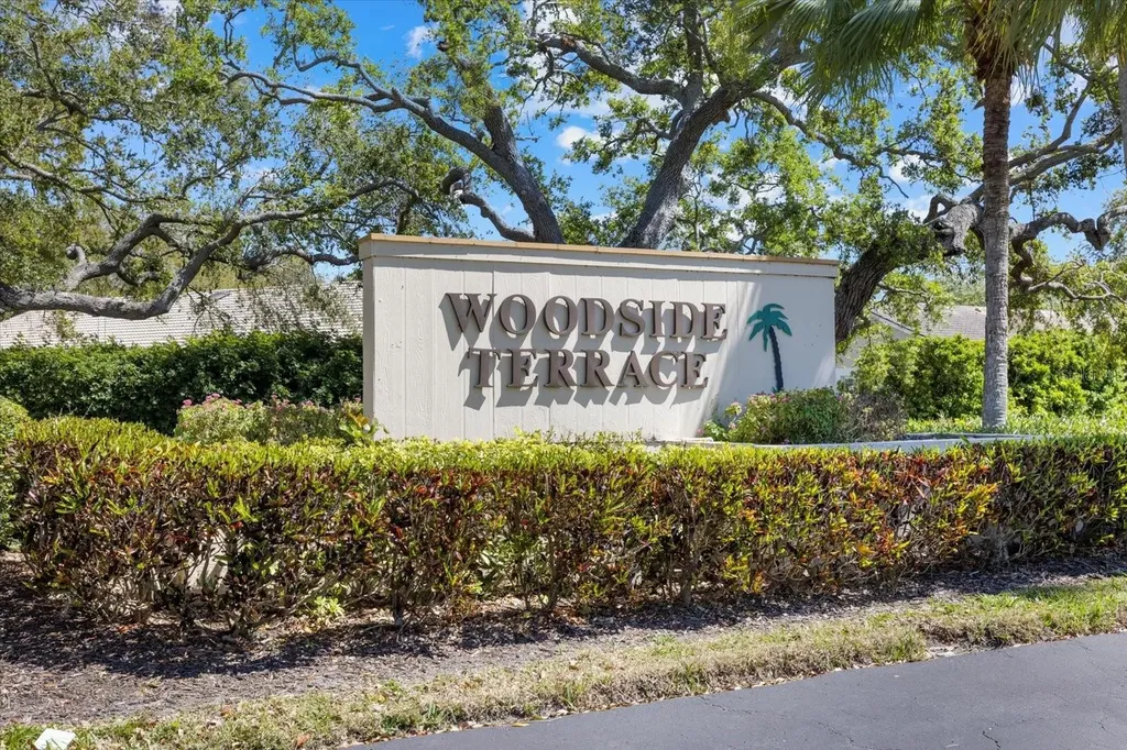 7205 Wood Creek Drive Sarasota FL 34231