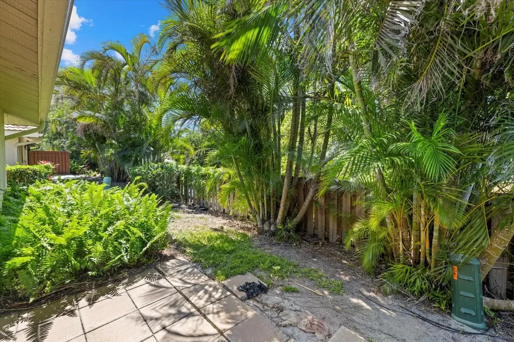 7205 Wood Creek Drive Sarasota FL 34231