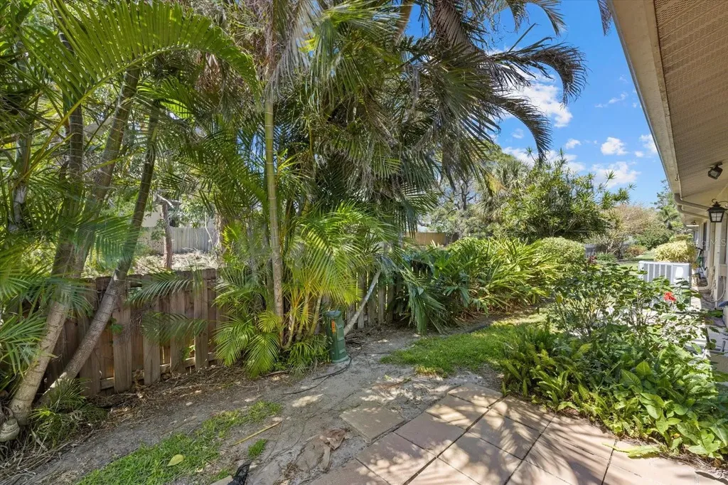 7205 Wood Creek Drive Sarasota FL 34231