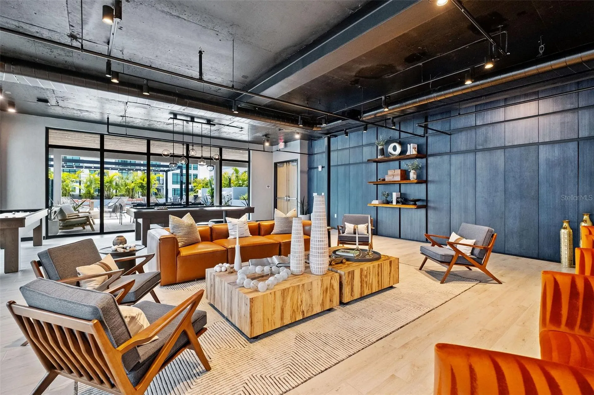 1991 Main Street Sarasota FL 34236