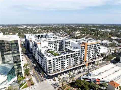1991 Main Street Sarasota FL 34236