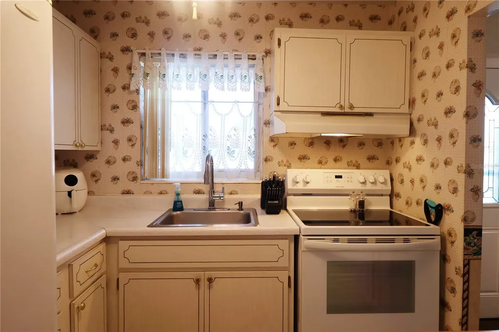 1838 Sunny Drive Bradenton FL 34207