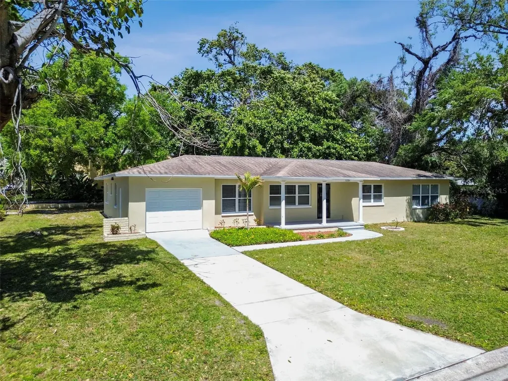 1231 27th Avenue S St Petersburg FL 33705