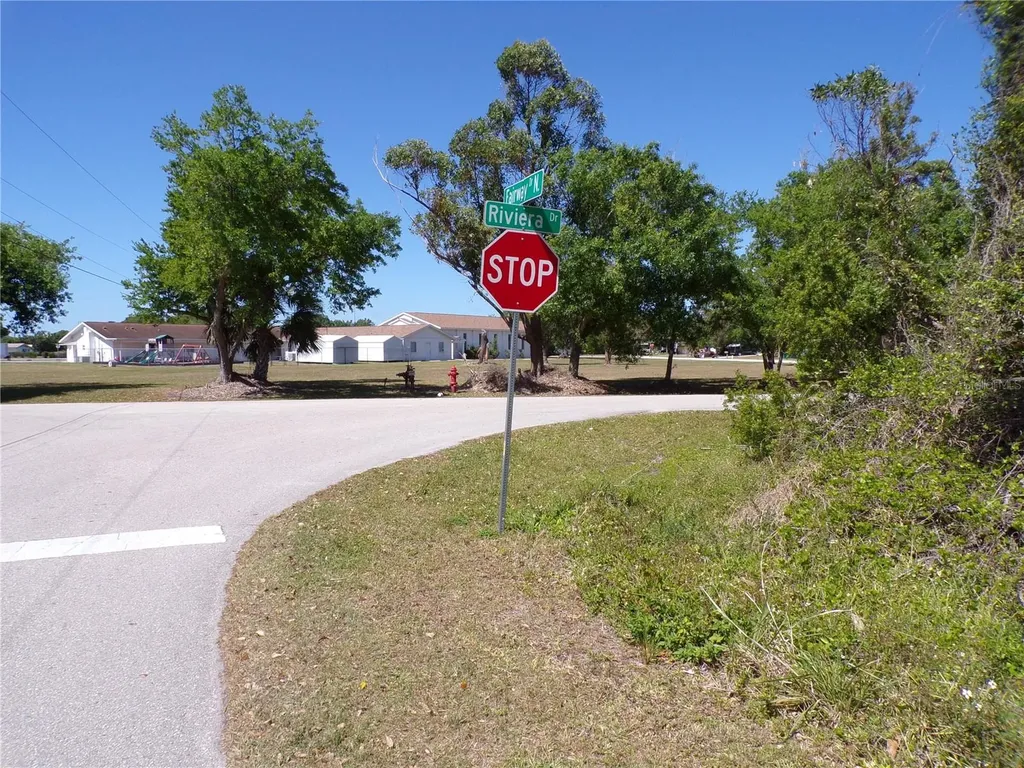 4704 Fairway Drive N Punta Gorda FL 33982