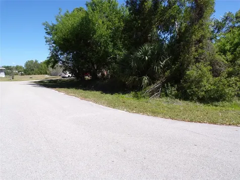 4704 Fairway Drive N Punta Gorda FL 33982