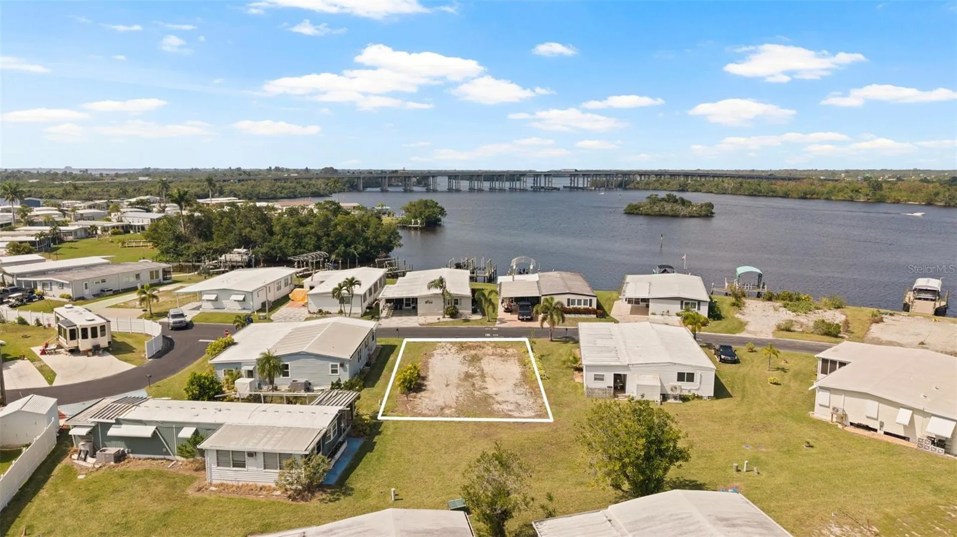 362 Shoreland Drive Fort Myers FL 33905