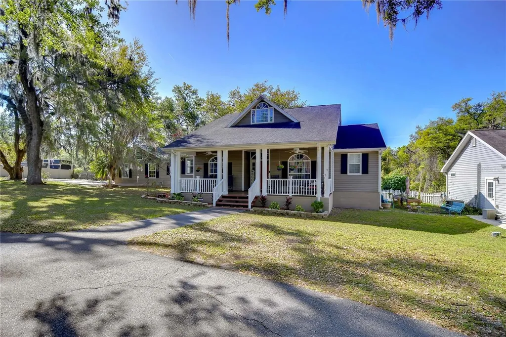 37410 Dixie Avenue Dade City FL 33525