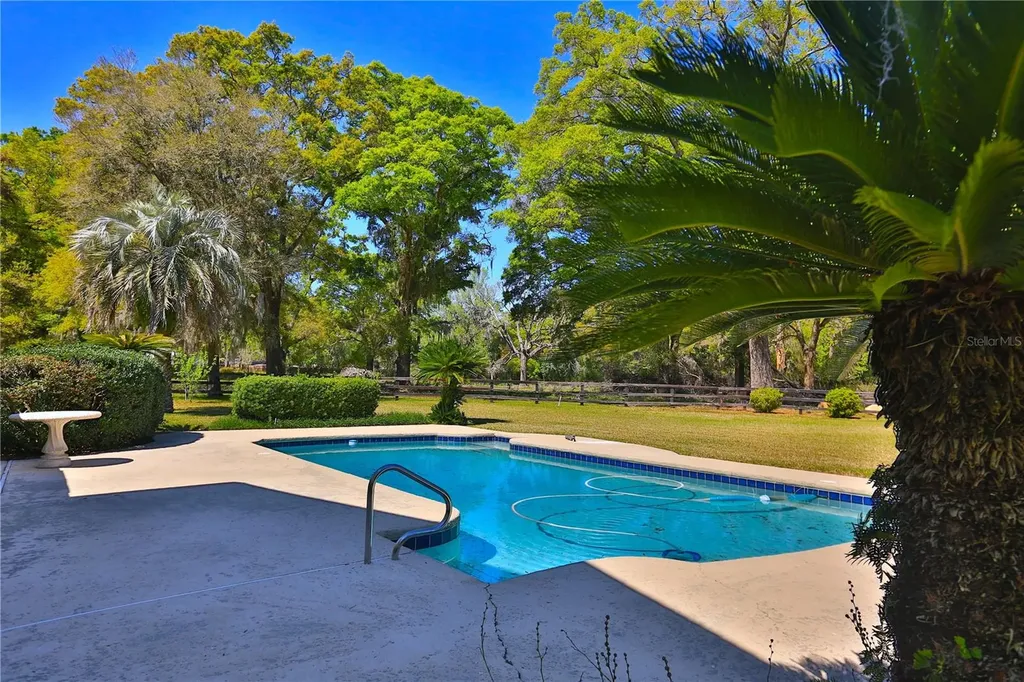 2881 SE 41st Place Ocala FL 34480