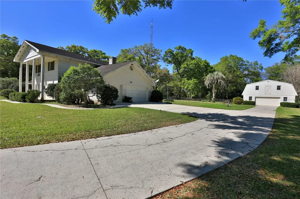 2881 SE 41st Place Ocala FL 34480