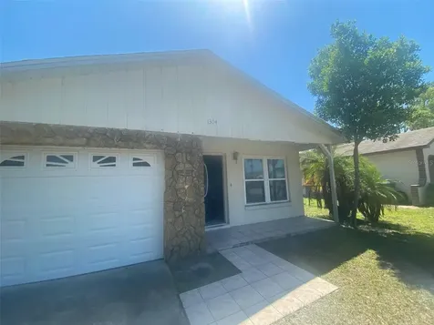 1304 Mill Creek Place Kissimmee FL 34744