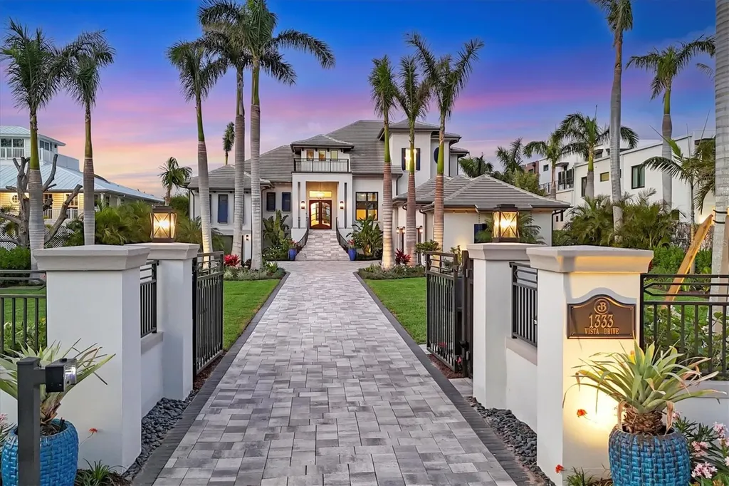 1333 Vista Drive Sarasota FL 34239