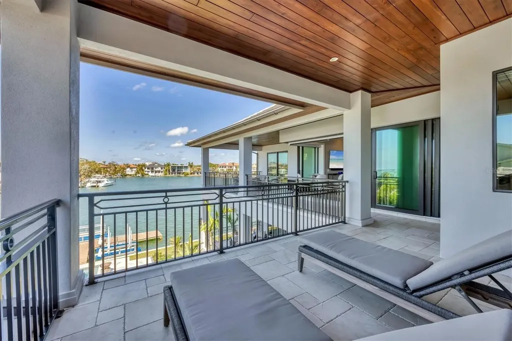 1333 Vista Drive Sarasota FL 34239