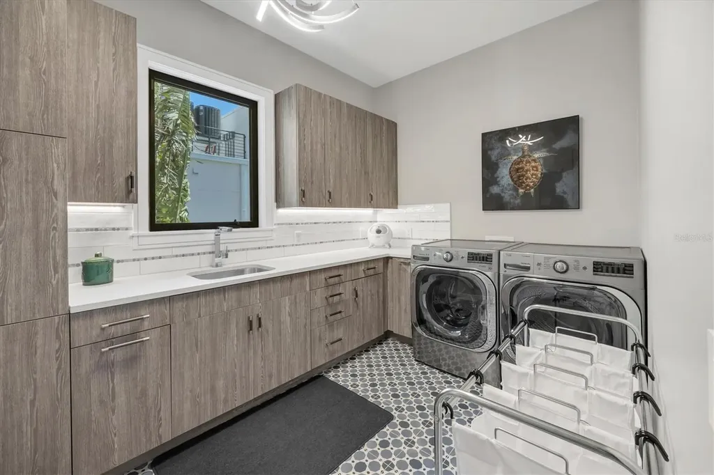 1333 Vista Drive Sarasota FL 34239