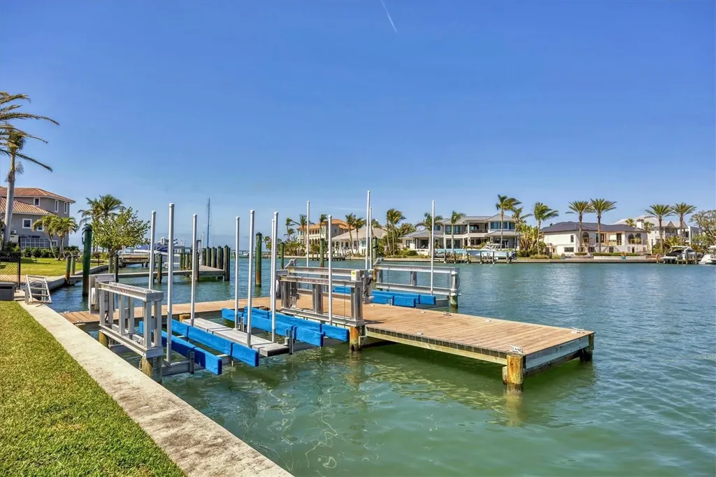 1333 Vista Drive Sarasota FL 34239