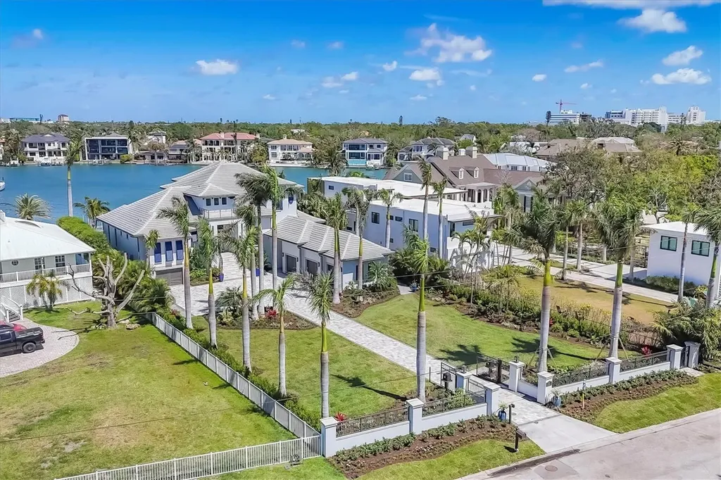 1333 Vista Drive Sarasota FL 34239